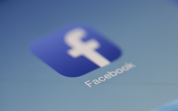 Facebook[˽pؘ˜ʣT[˽oͨÑ